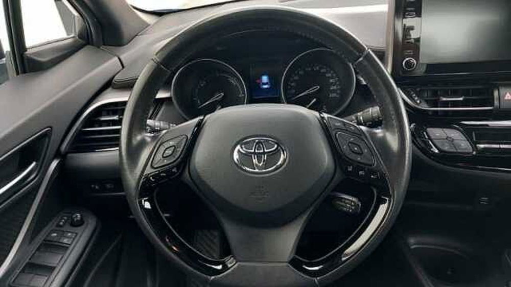 Toyota Toyota C-HR usata a Barletta-Andria-Trani (8)