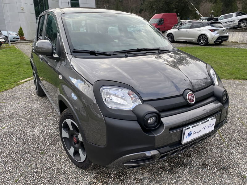 Fiat Panda 1.0 FireFly S&amp;S Hybrid City Cross  del 2023 usata a La Spezia