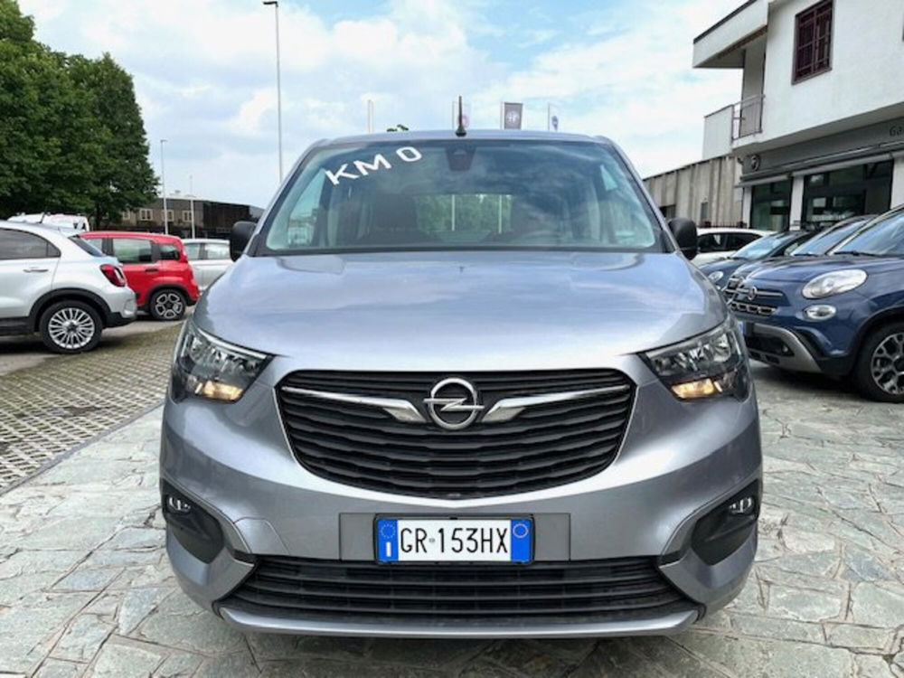 Opel Combo Life nuova a Milano (2)