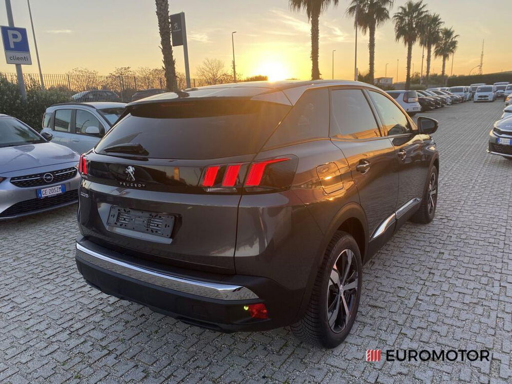 Peugeot 3008 nuova a Bari (5)