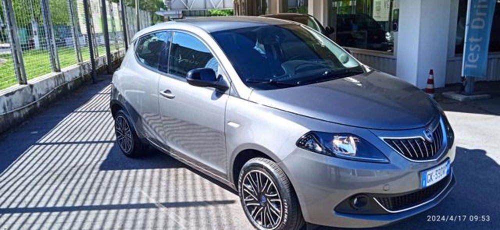 Lancia Ypsilon usata a Frosinone