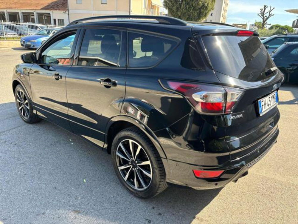 Ford Kuga usata a Pesaro-Urbino (4)