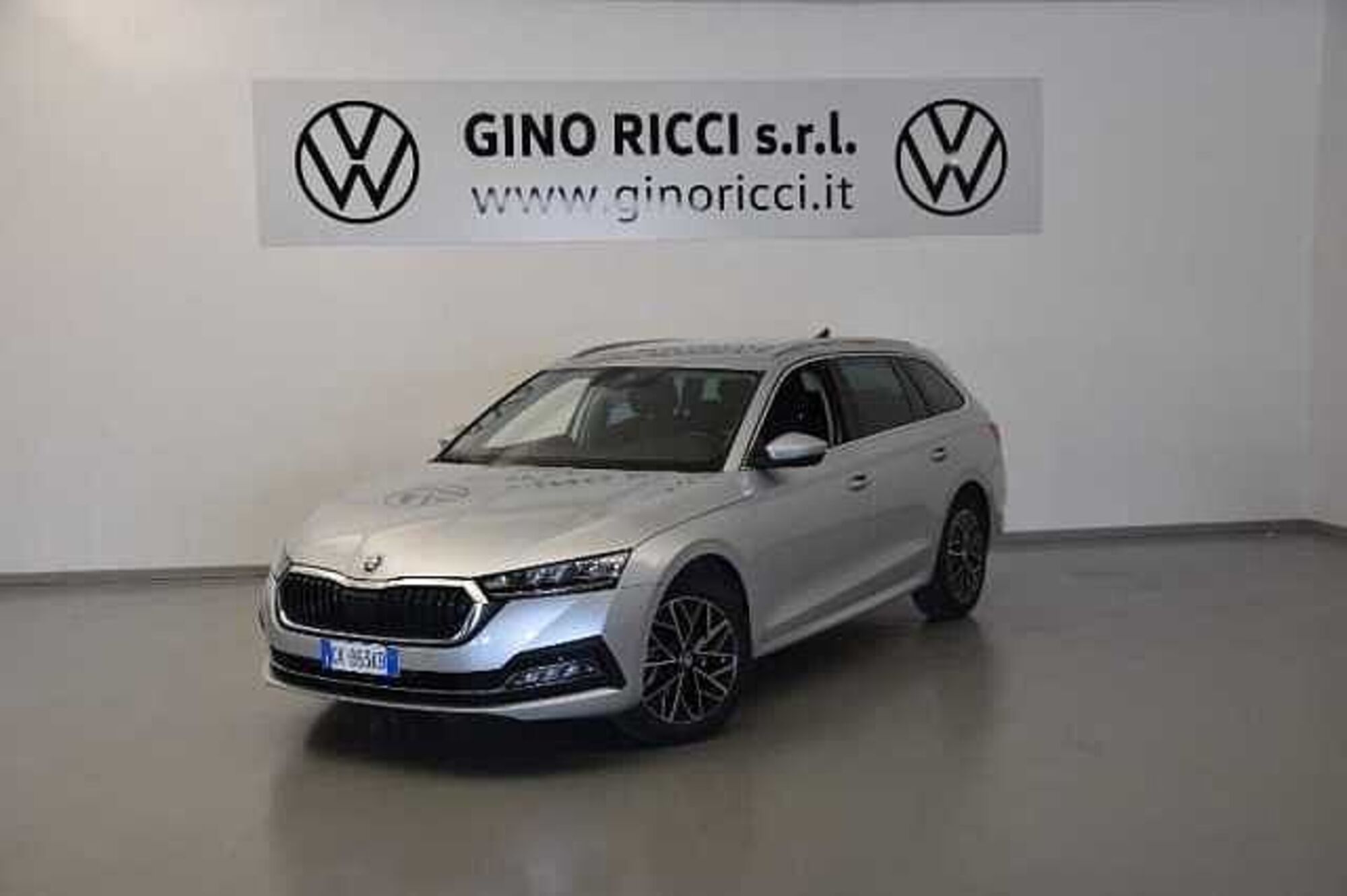 Skoda Octavia 2.0 TDI EVO SCR 150 CV DSG Executive del 2022 usata a Cesena