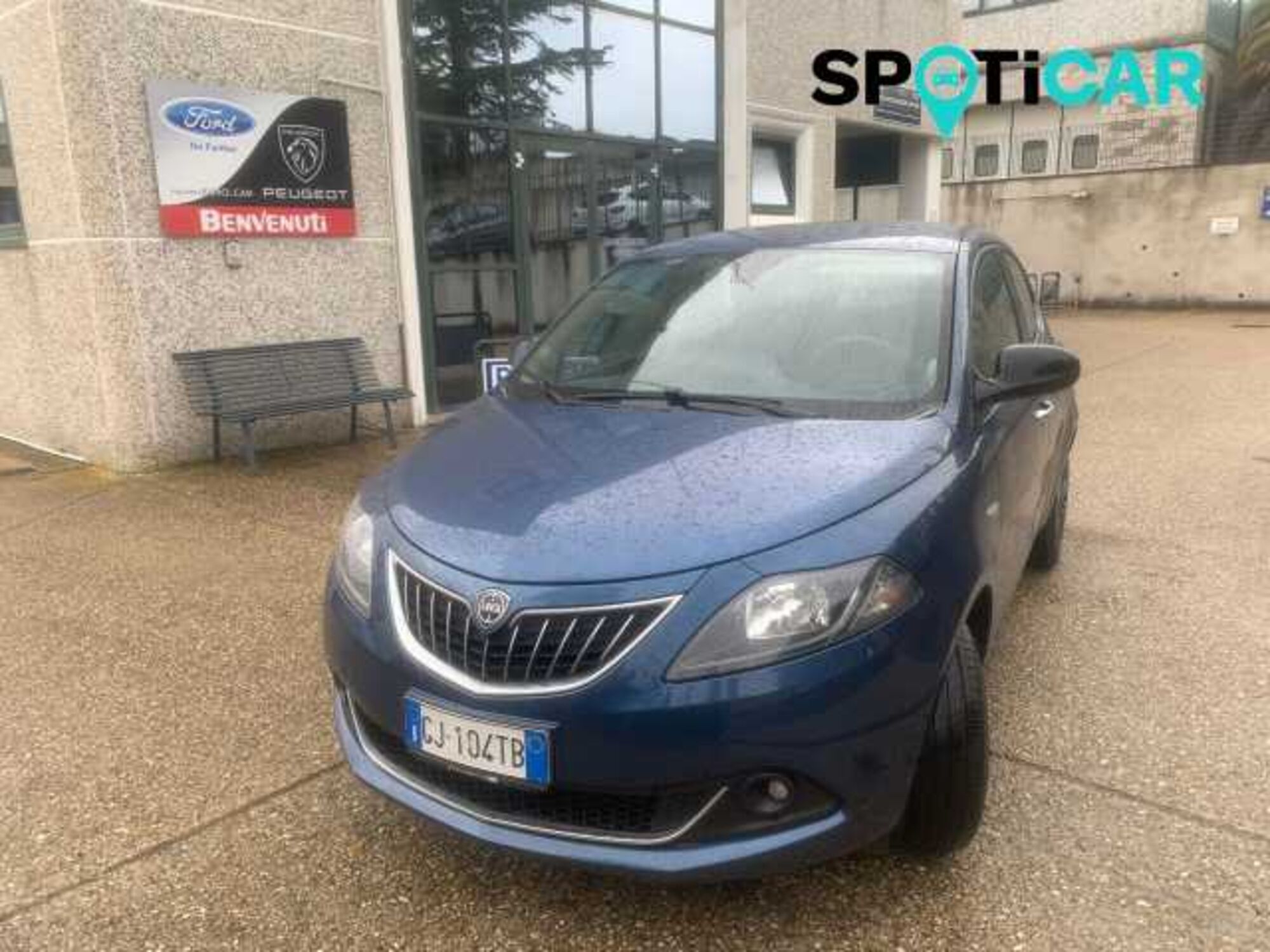 Lancia Ypsilon 1.0 FireFly 5 porte S&amp;S Hybrid Ecochic Gold  del 2022 usata a Bracciano