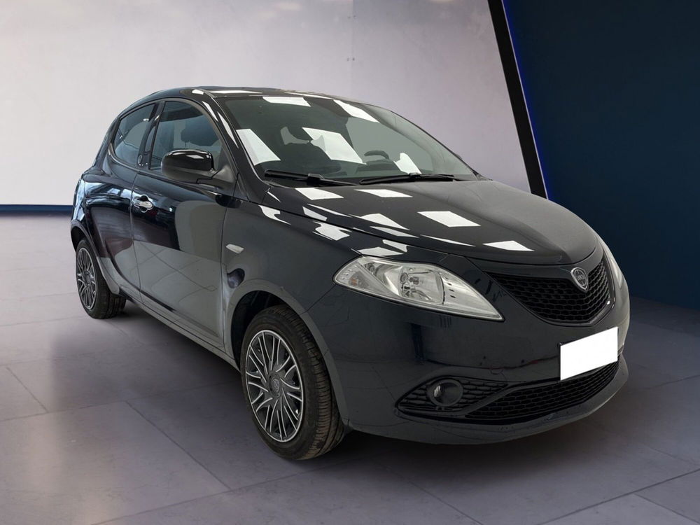 Lancia Ypsilon usata a Torino (2)