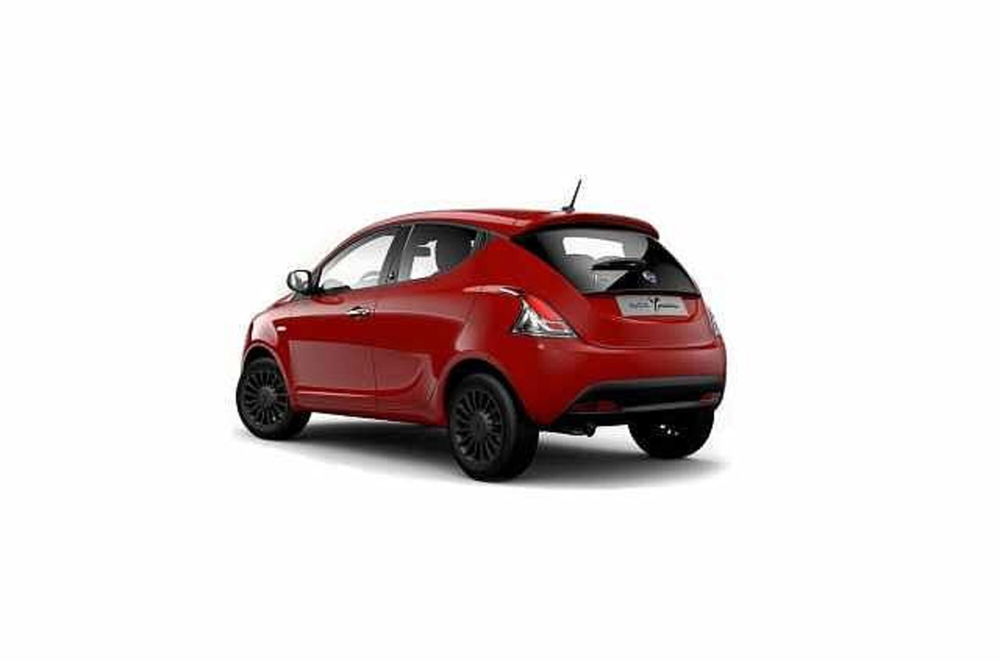 Lancia Ypsilon nuova a Chieti (3)