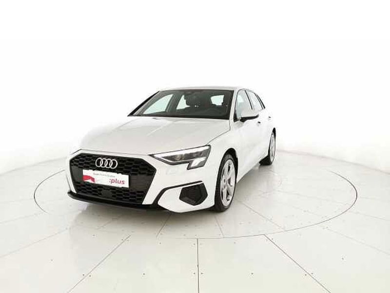 Audi A3 Sportback 35 1.5 tfsi mhev Business Advanced s-tronic del 2021 usata a San Giovanni Teatino