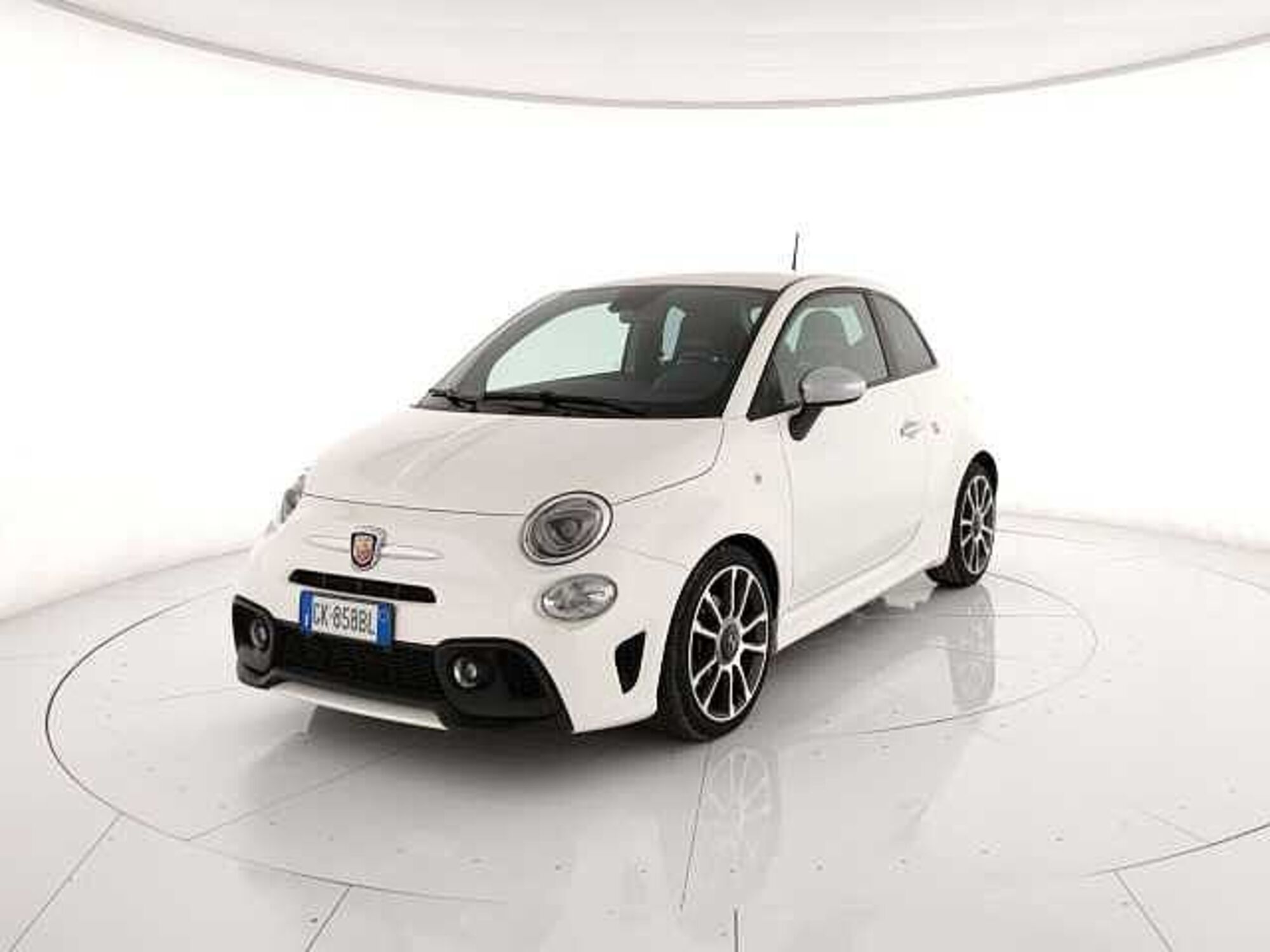 Abarth 595 1.4 t-jet Turismo 165cv del 2022 usata a Roma