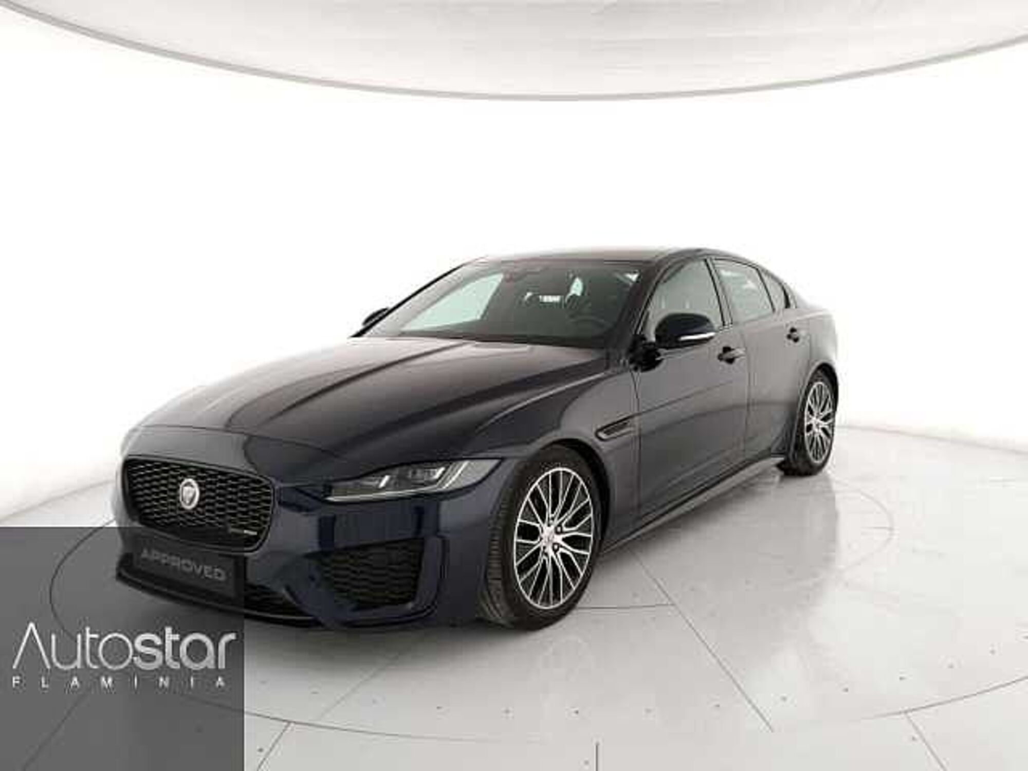 Jaguar XE 2.0 D 180 CV aut. R-Dynamic S del 2020 usata a Roma