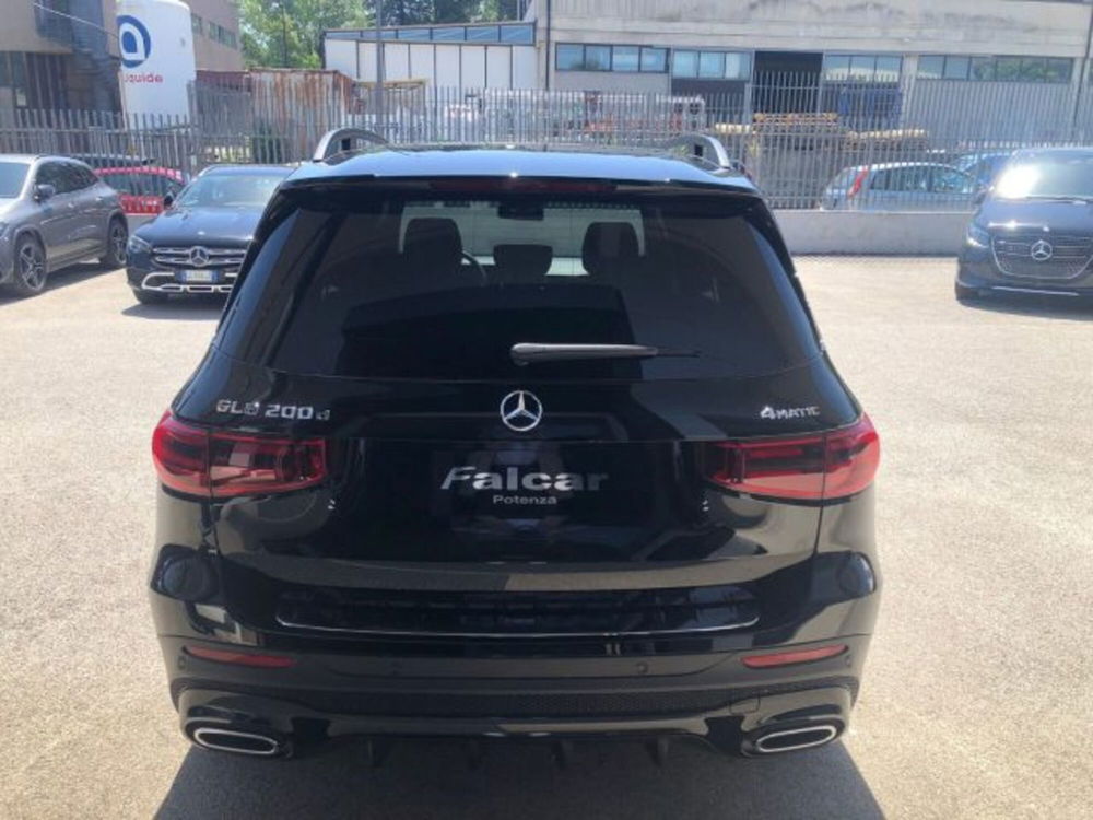 Mercedes-Benz GLB nuova a Potenza (6)