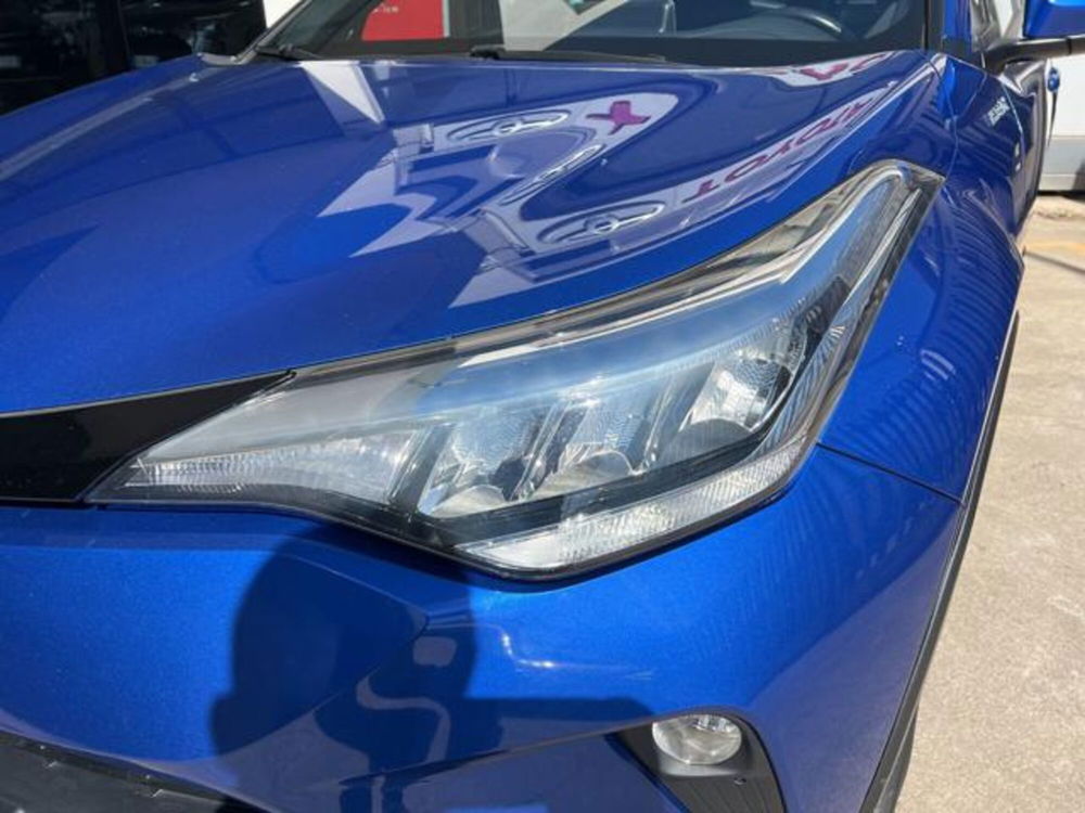 Toyota Toyota C-HR usata a Sassari (6)