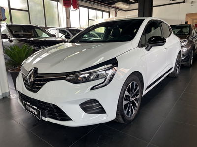 Renault Clio 1.0 tce Techno 90cv del 2023 usata a Saronno