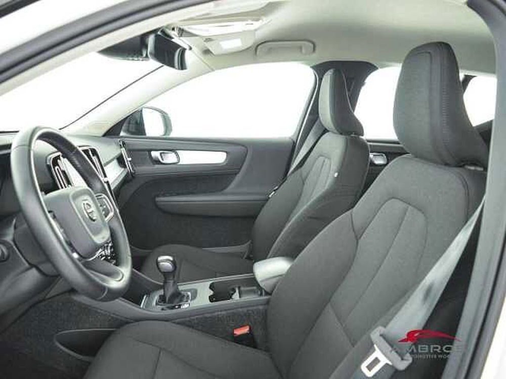 Volvo XC40 usata a Viterbo (9)