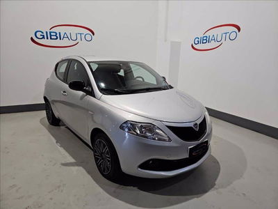 Lancia Ypsilon 1.0 FireFly 5 porte S&amp;S Hybrid Ecochic Gold  del 2021 usata a Palermo