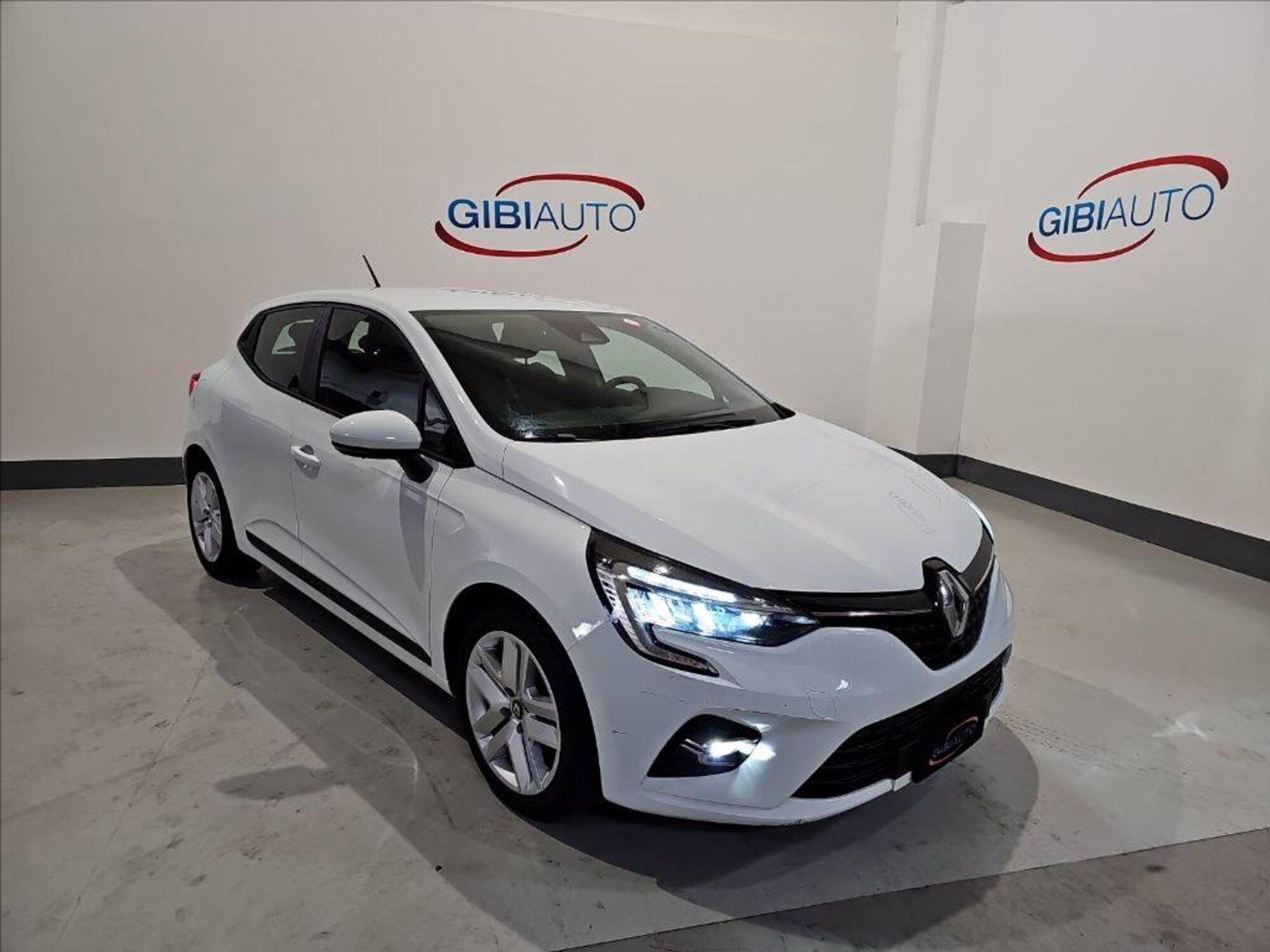 Renault Clio Full Hybrid E-Tech 140 CV 5 porte Zen  del 2021 usata a Palermo