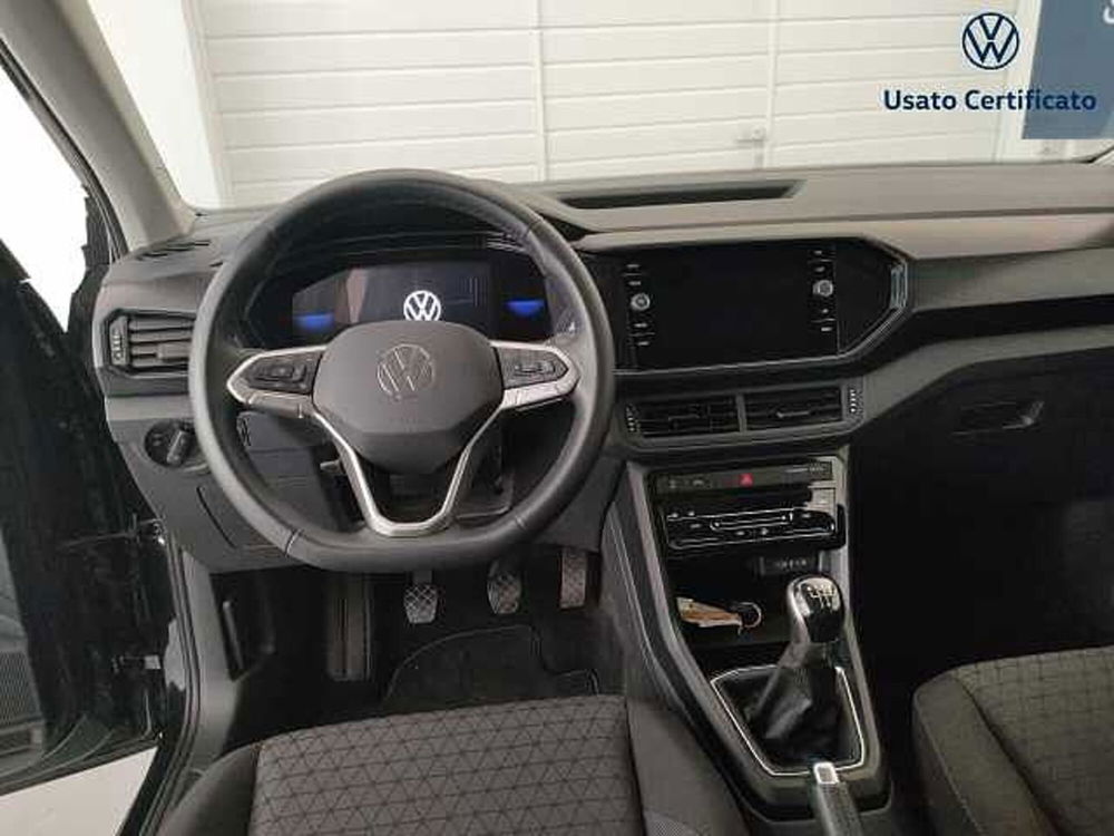 Volkswagen T-Cross usata a Varese (15)