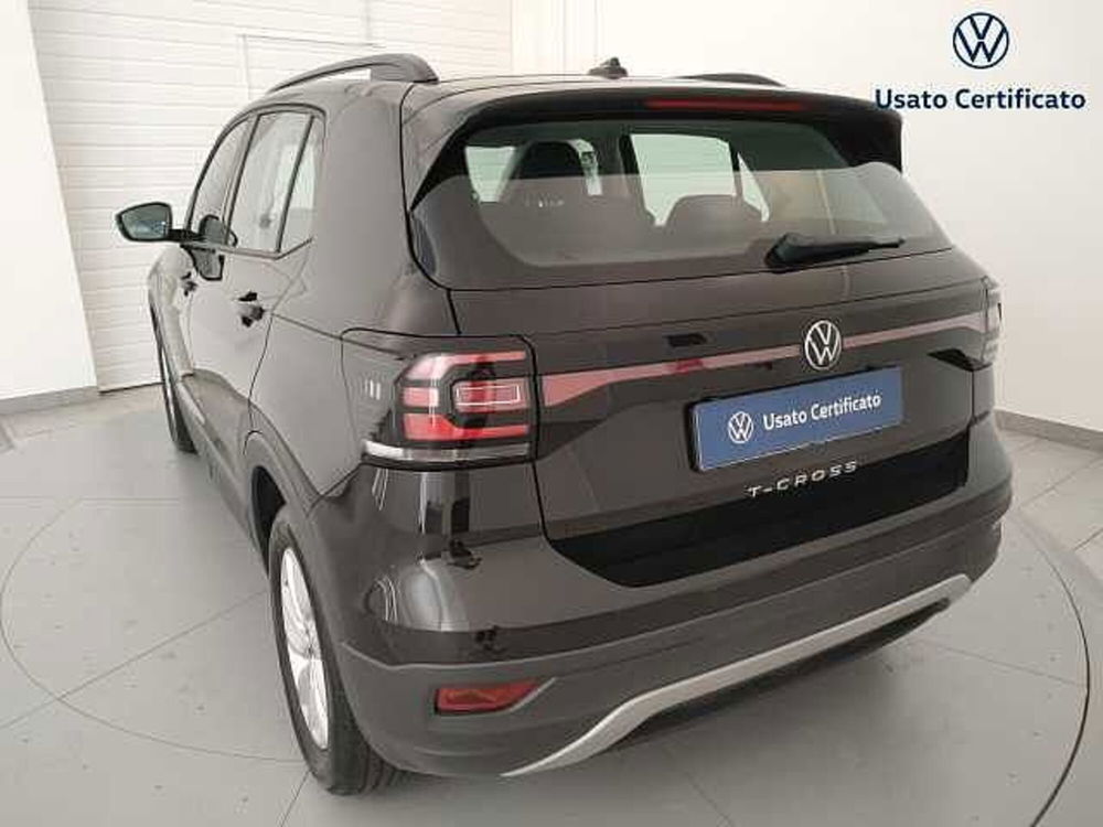 Volkswagen T-Cross usata a Varese (8)