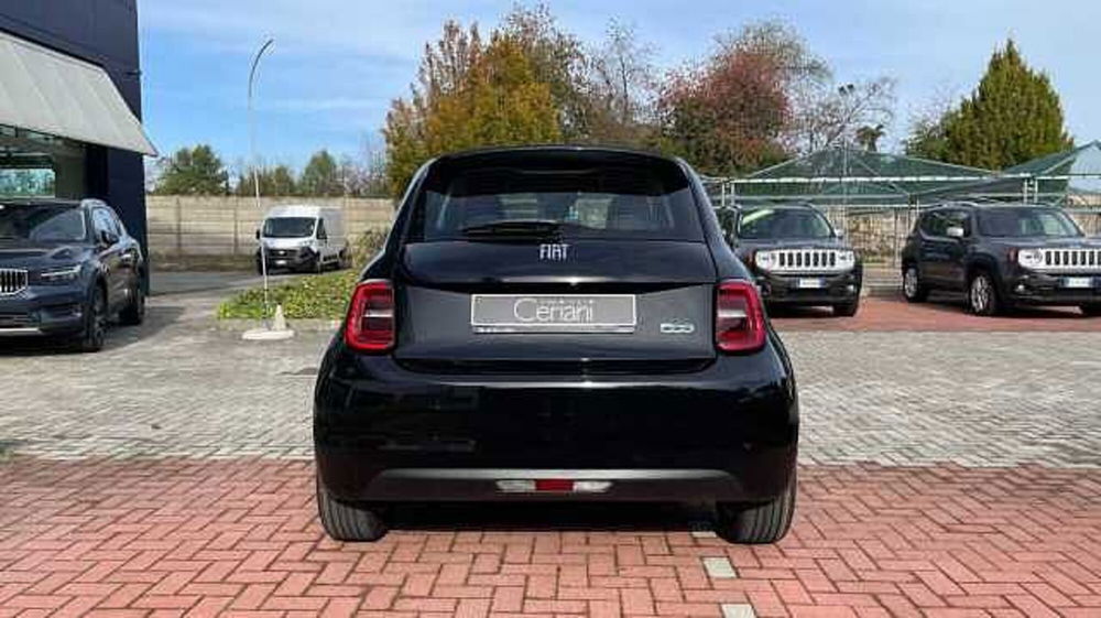 Fiat 500e usata a Milano (4)