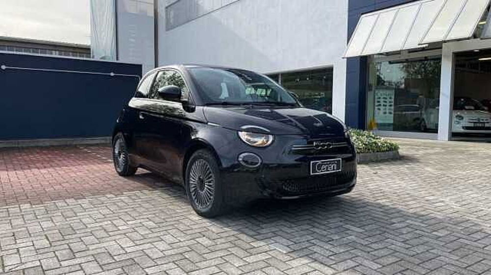 Fiat 500e usata a Milano (7)