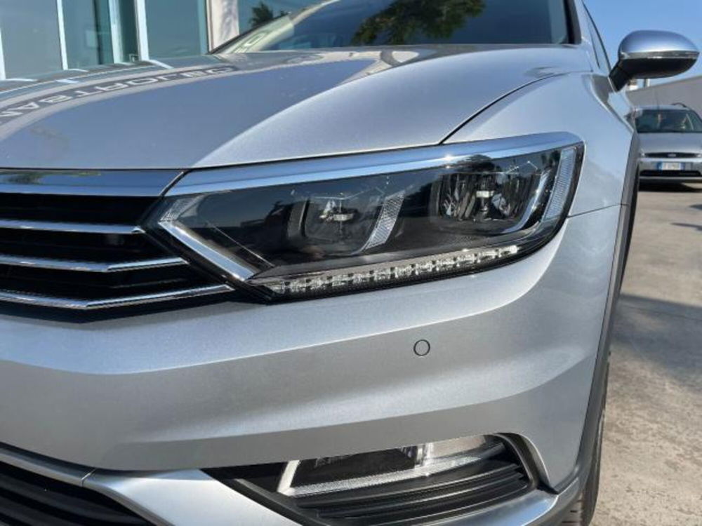 Volkswagen Passat Variant usata a Lecce (11)