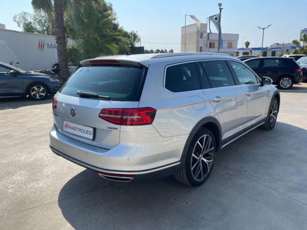 Volkswagen Passat Variant usata a Lecce (12)