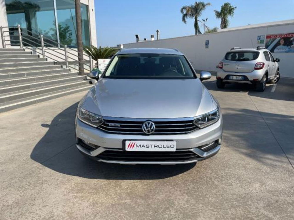 Volkswagen Passat Variant usata a Lecce (7)