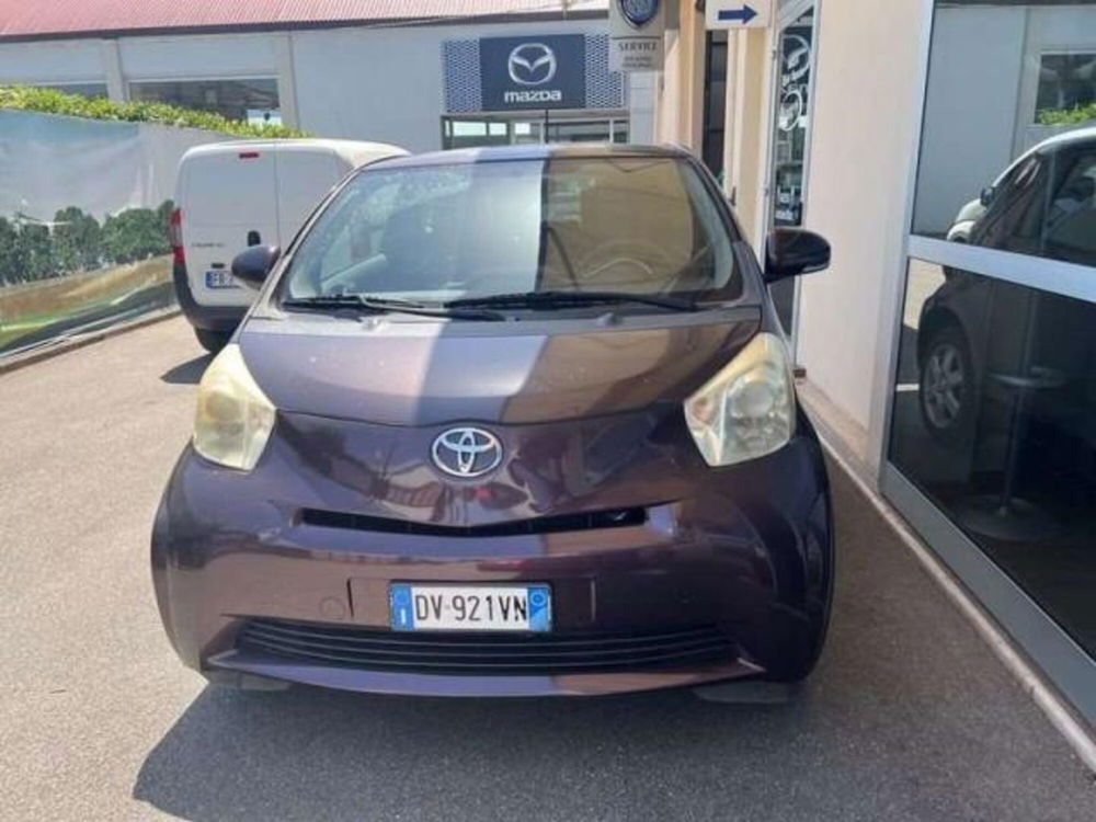 Toyota iQ usata a Lucca (2)