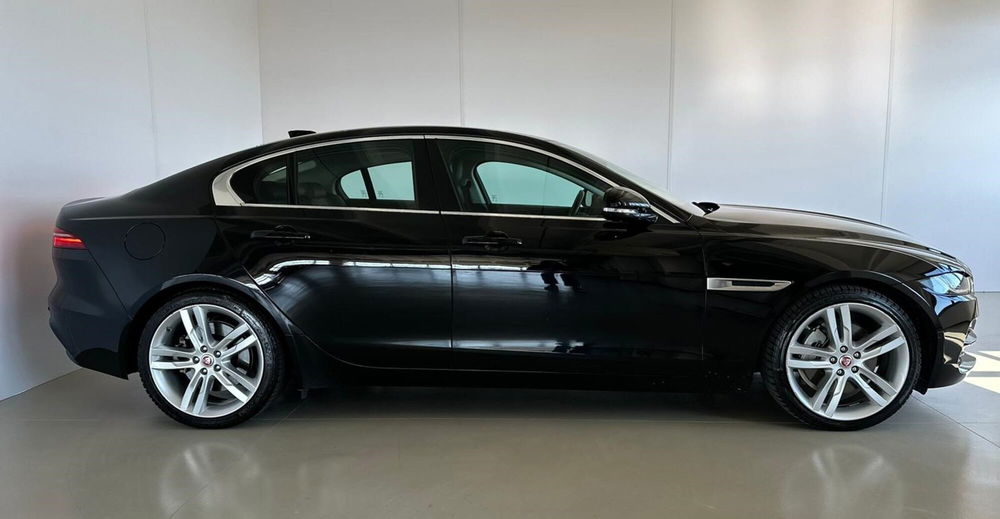 Jaguar XE usata a Modena (6)