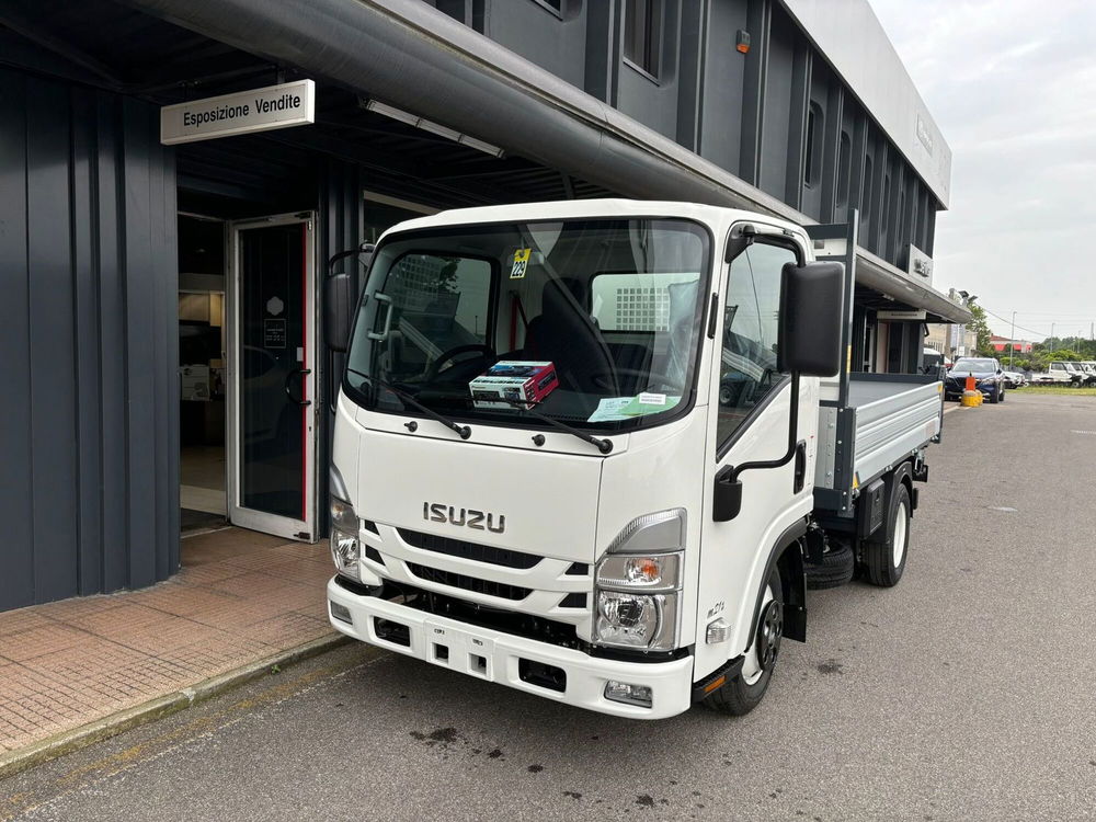 Isuzu M21 nuova a Bergamo