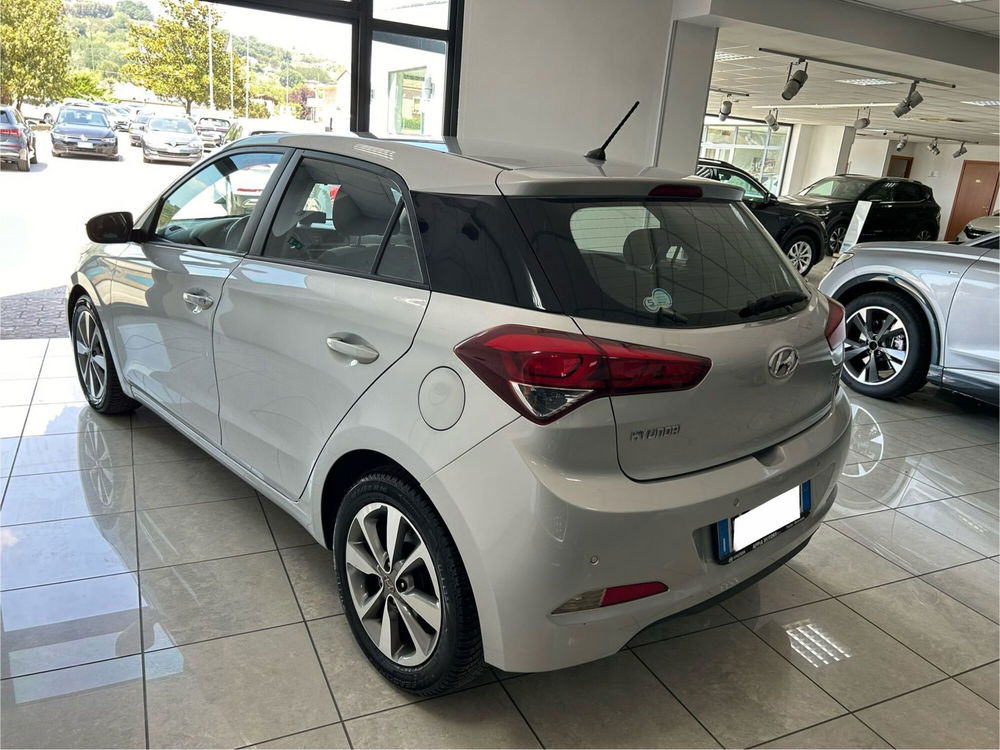 Hyundai i20 usata a Avellino (7)