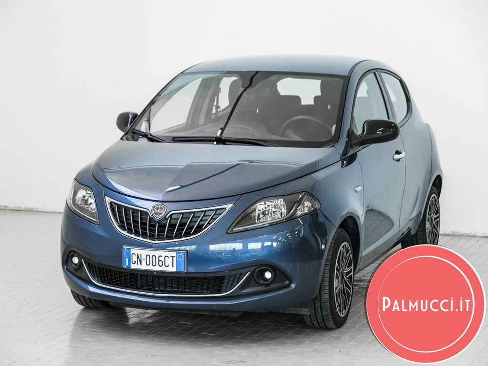 Lancia Ypsilon usata a Prato