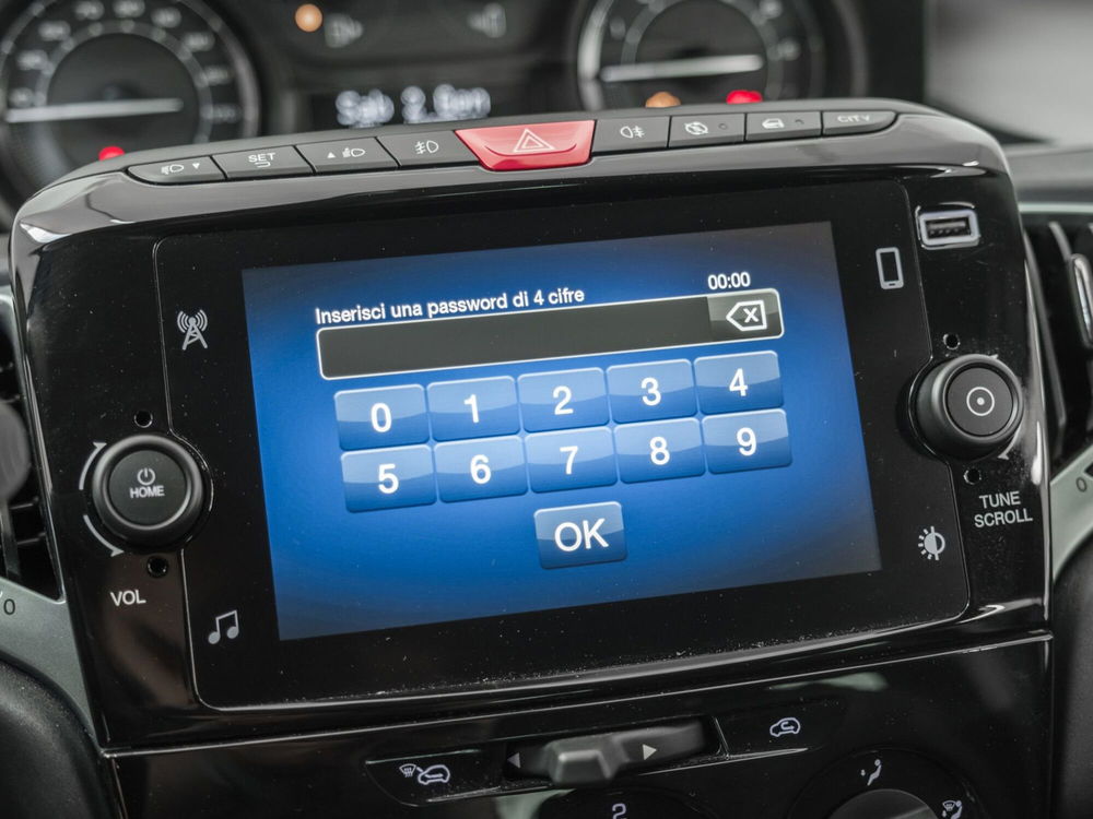 Lancia Ypsilon usata a Prato (9)