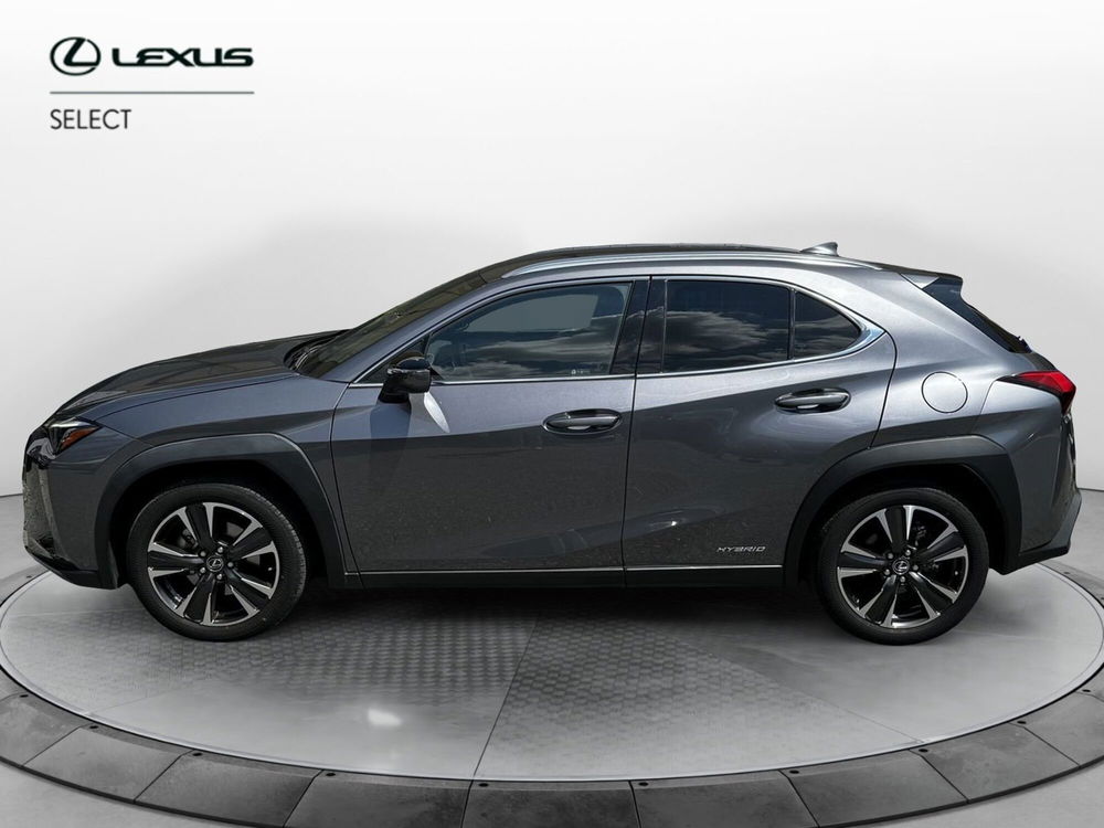 Lexus UX usata a Como (9)