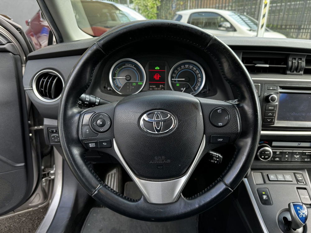 Toyota Auris usata a Como (10)