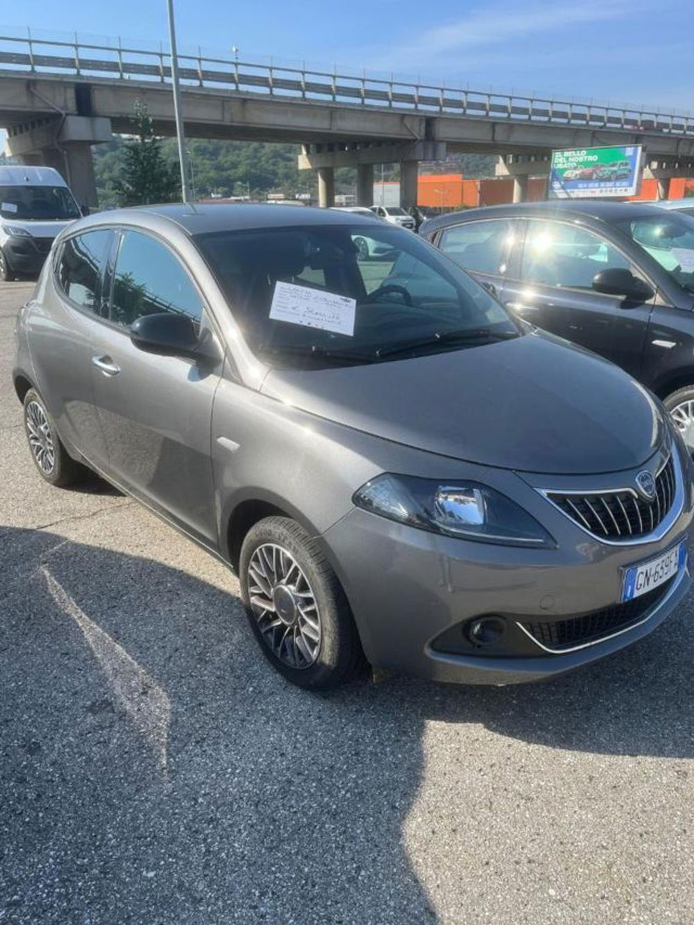 Lancia Ypsilon usata a Perugia (3)