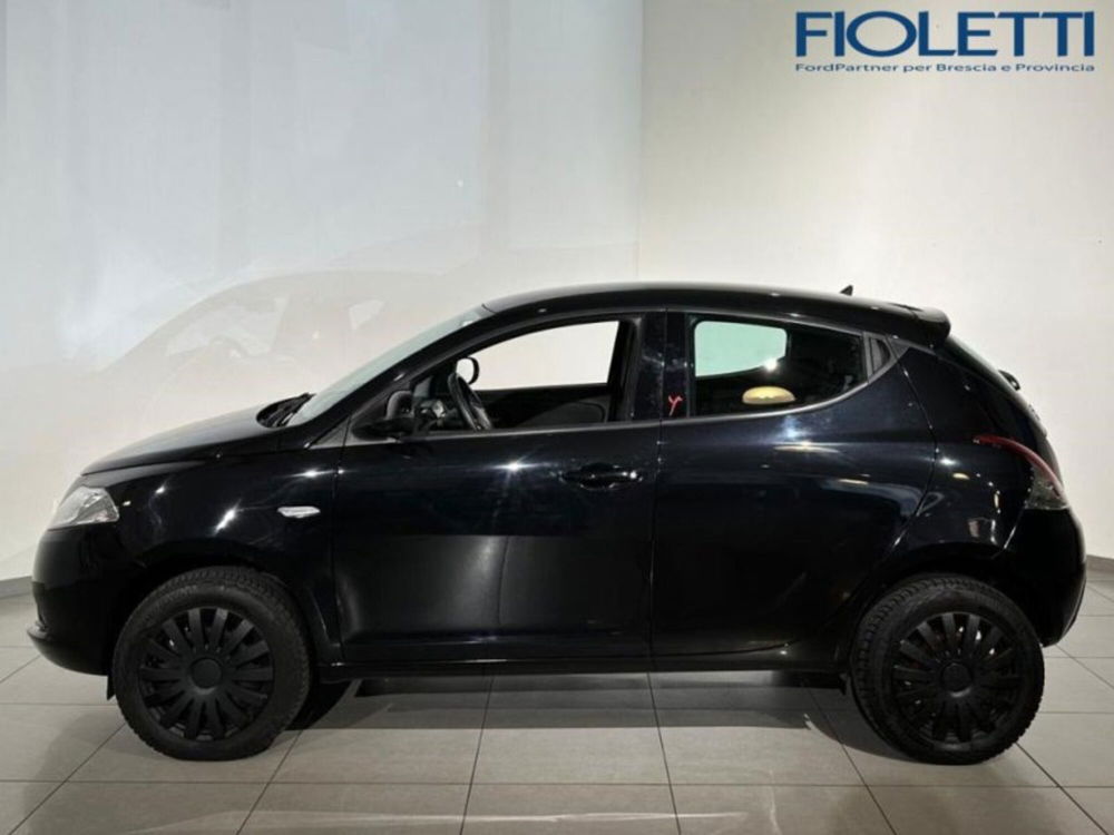 Lancia Ypsilon usata a Brescia (4)