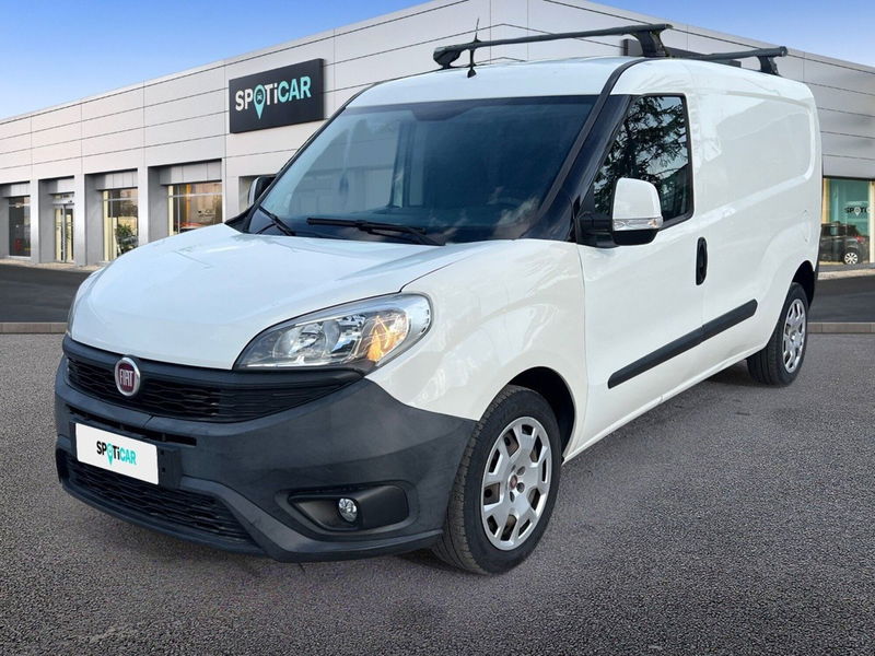 Fiat Dobl&ograve; Furgone 1.4 Natural Power PL-TN Cargo Maxi Lounge  del 2016 usata a Giulianova