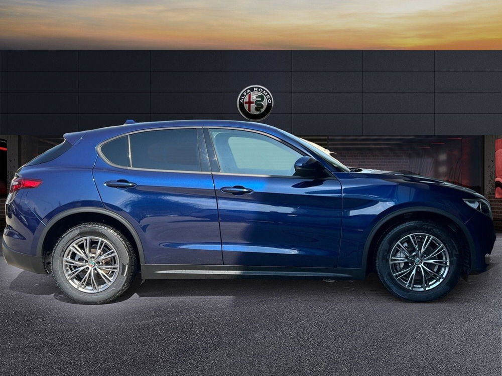 Alfa Romeo Stelvio usata a Teramo (6)