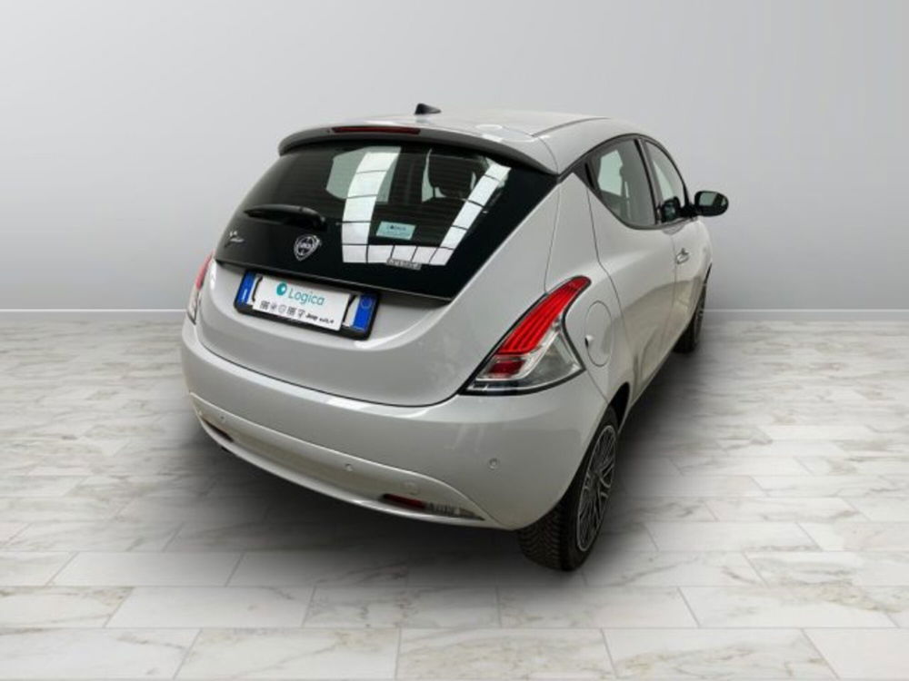 Lancia Ypsilon usata a Biella (9)