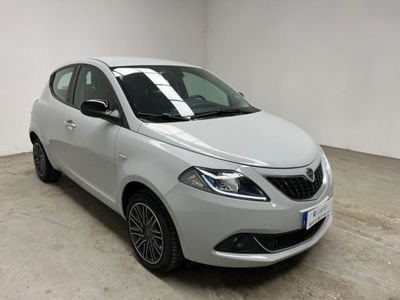 Lancia Ypsilon 1.0 FireFly 5 porte S&amp;S Hybrid Gold Plus del 2021 usata a Biella