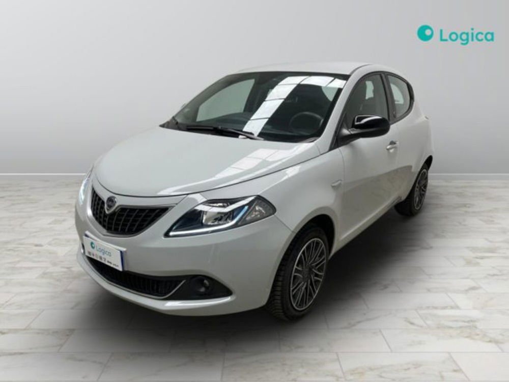 Lancia Ypsilon usata a Biella (6)