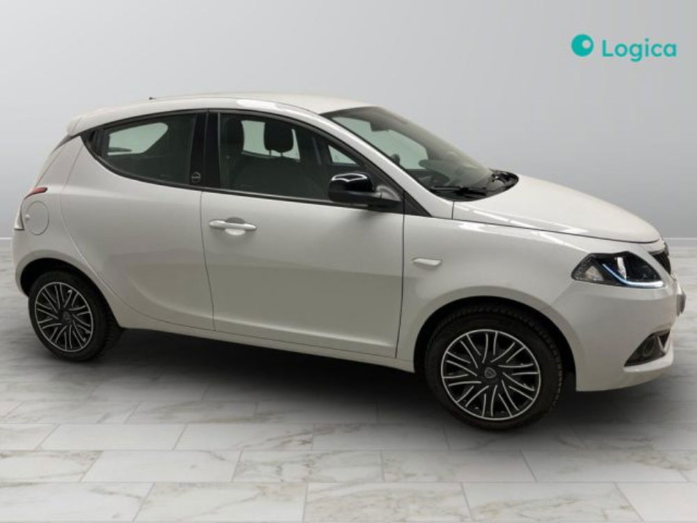 Lancia Ypsilon usata a Biella (8)