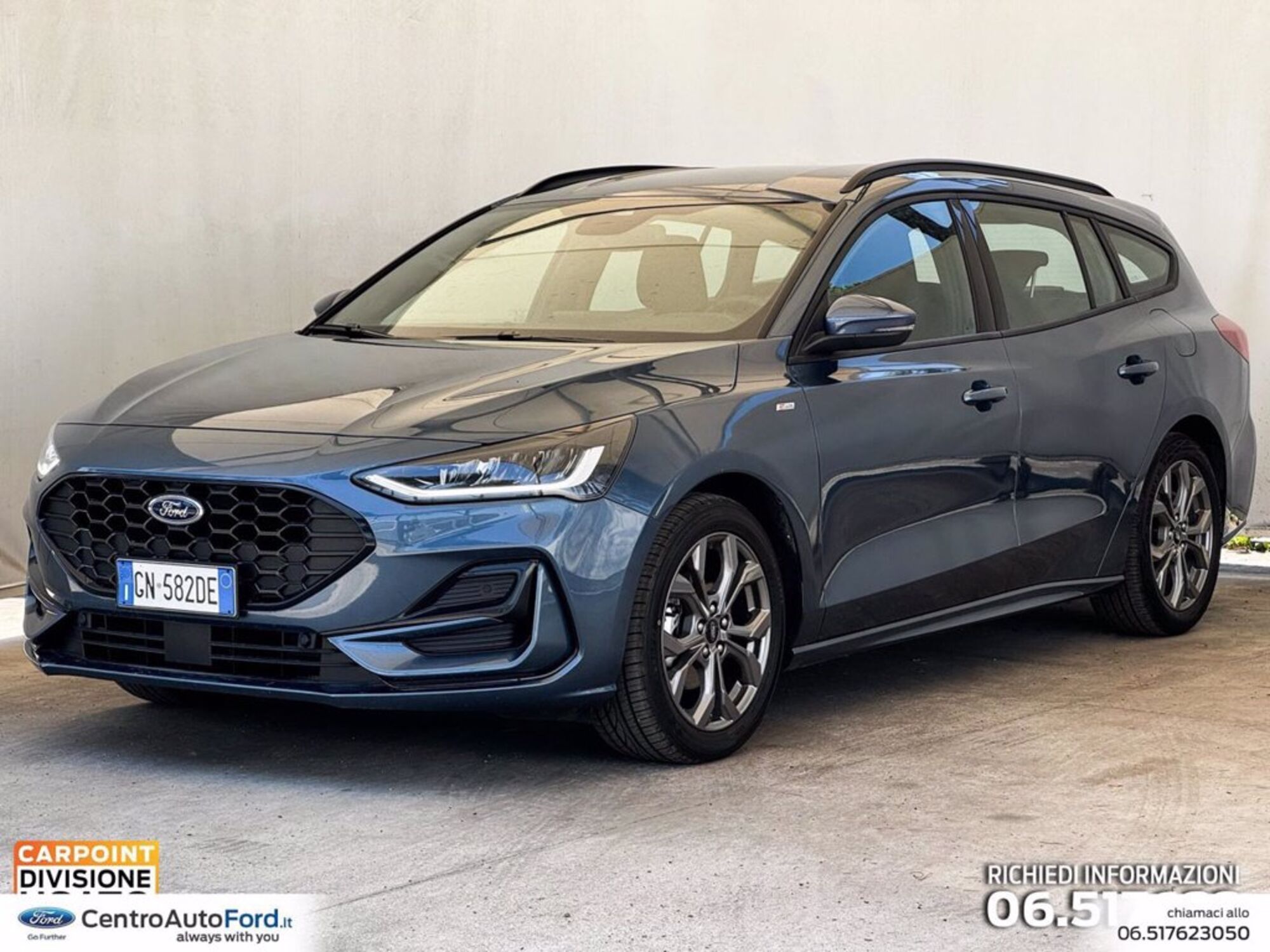 Ford Focus Station Wagon 1.0 EcoBoost 125 CV automatico SW ST-Line  del 2023 usata a Albano Laziale