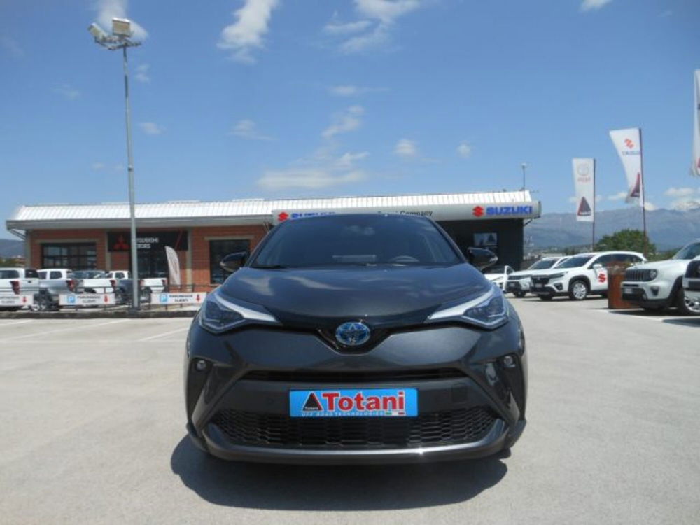 Toyota Toyota C-HR nuova a L'Aquila (2)