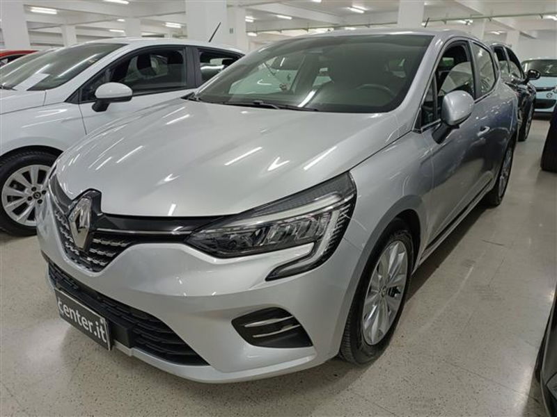 Renault Clio 1.0 tce Techno Gpl 100cv del 2022 usata a Salerno