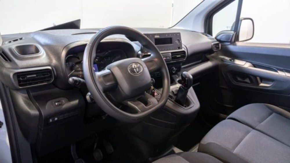 Toyota Proace City usata a Padova (15)