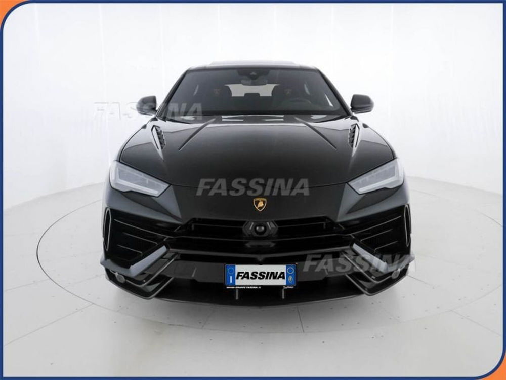 Lamborghini Urus usata a Milano (2)