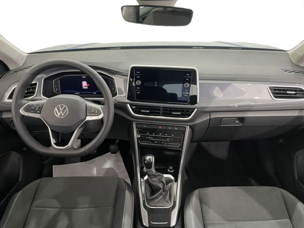 Volkswagen T-Roc nuova a Massa-Carrara (12)