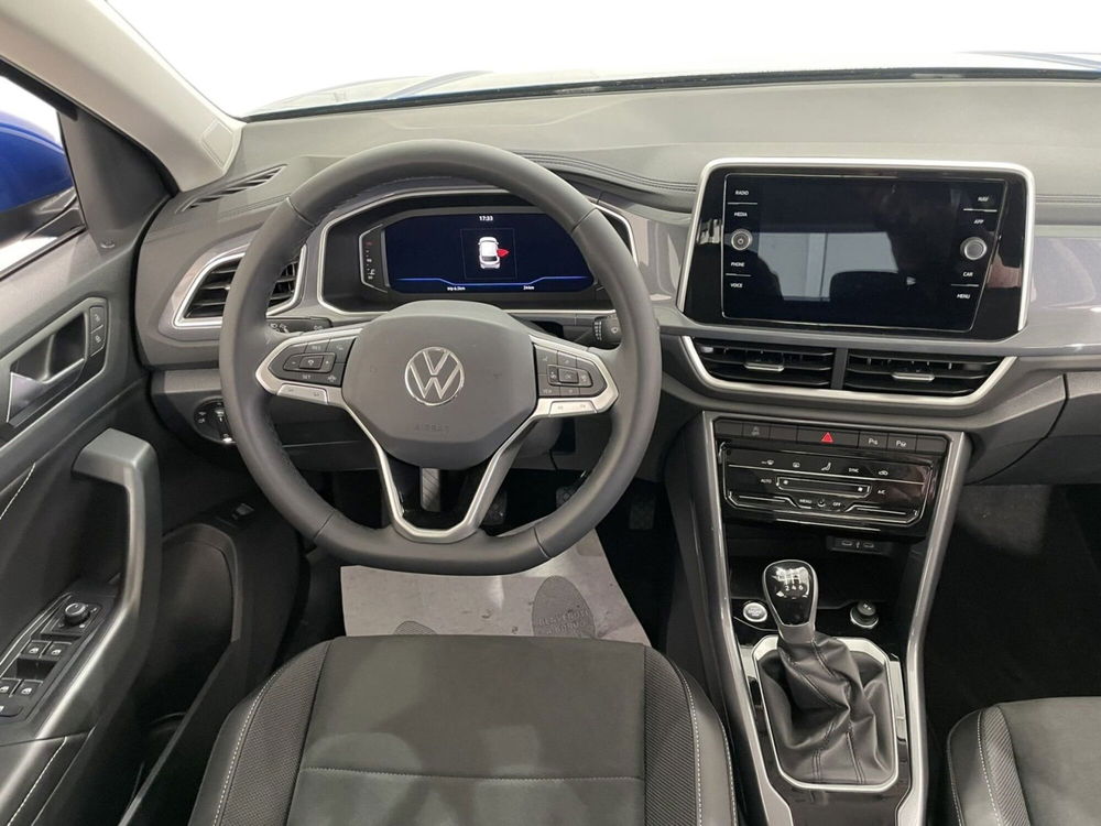 Volkswagen T-Roc nuova a Massa-Carrara (13)