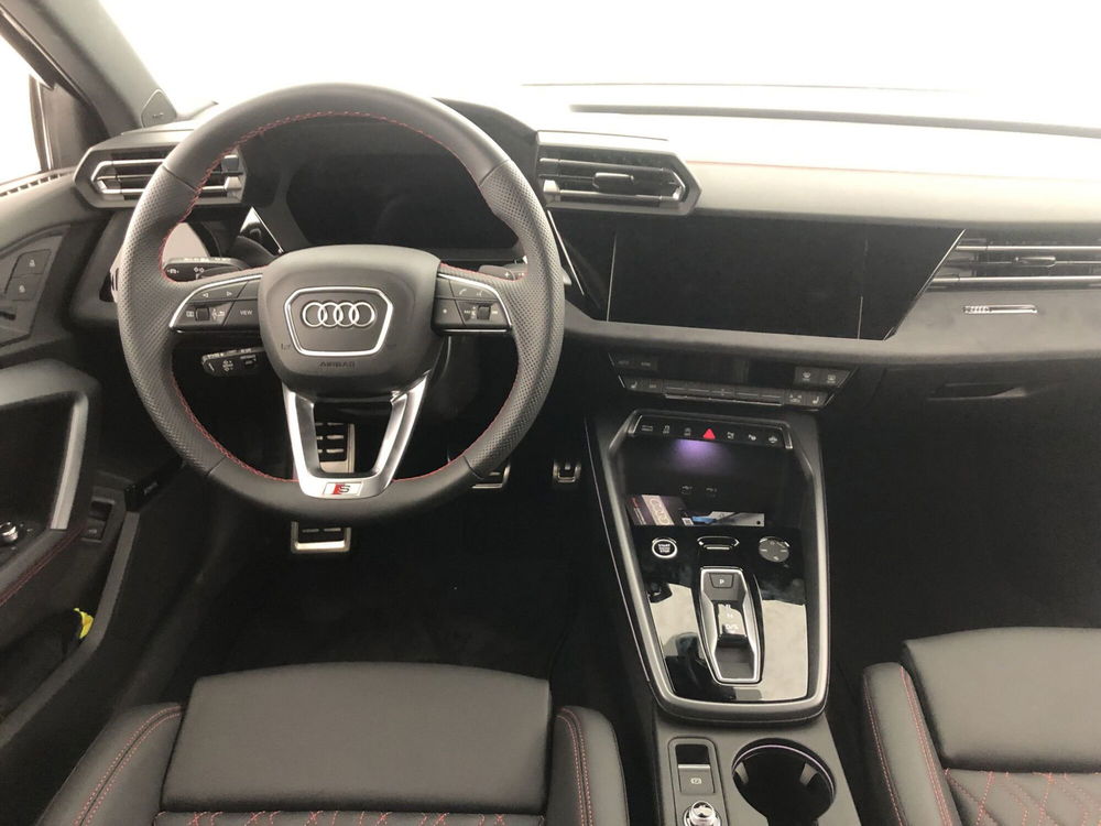 Audi A3 Sedan nuova a Massa-Carrara (10)